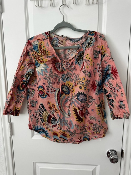 Hester & Orchard Tops - Hester Orchard Floral Blouse